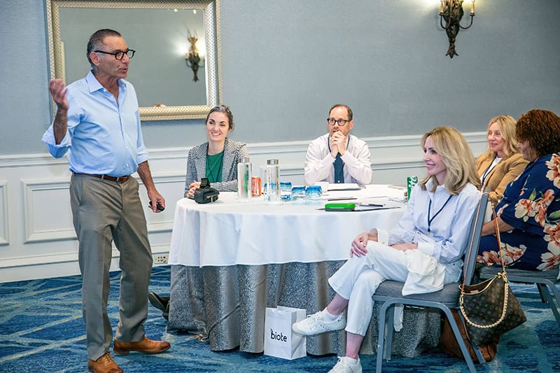 Abraham Morgentaler, MD, FACS teaching participants at a T4L Masterclass in Sarasota